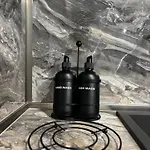 Apartment Thermal Bliss